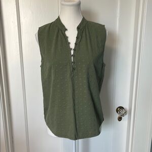 Cloth & Stone Green Blouse Elegant and Versatile